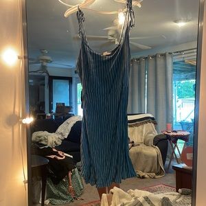 Medium blue adjustable straps la hearts pac sun